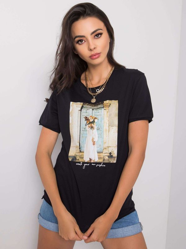 Fashionhunters Women's black t-shirt with print