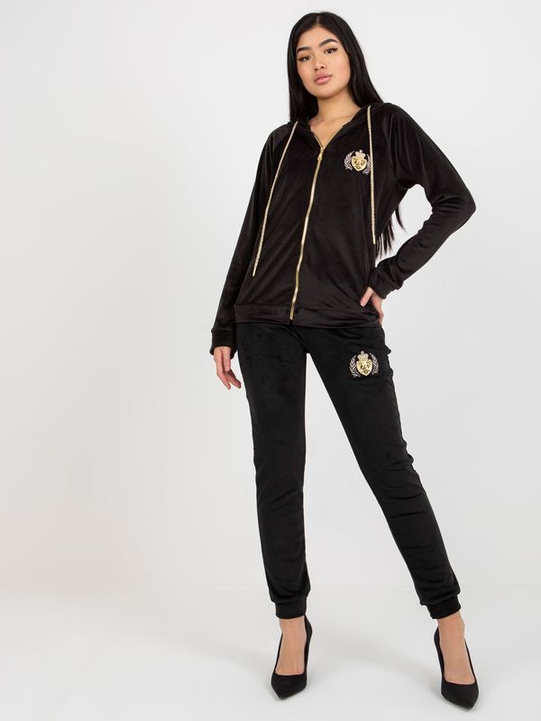 Fashionhunters Women's black velour set with zip-up sweatshirt