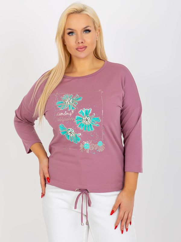 Fashionhunters Women's blouse plus size with 3/4 sleeves and print - powder pink
