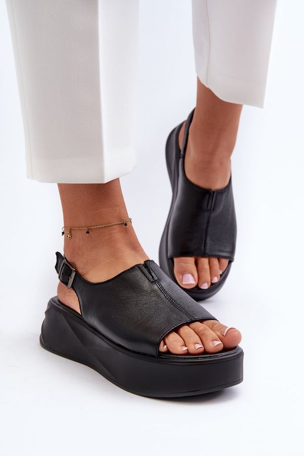 Kesi Women's D&A platform leather sandals black