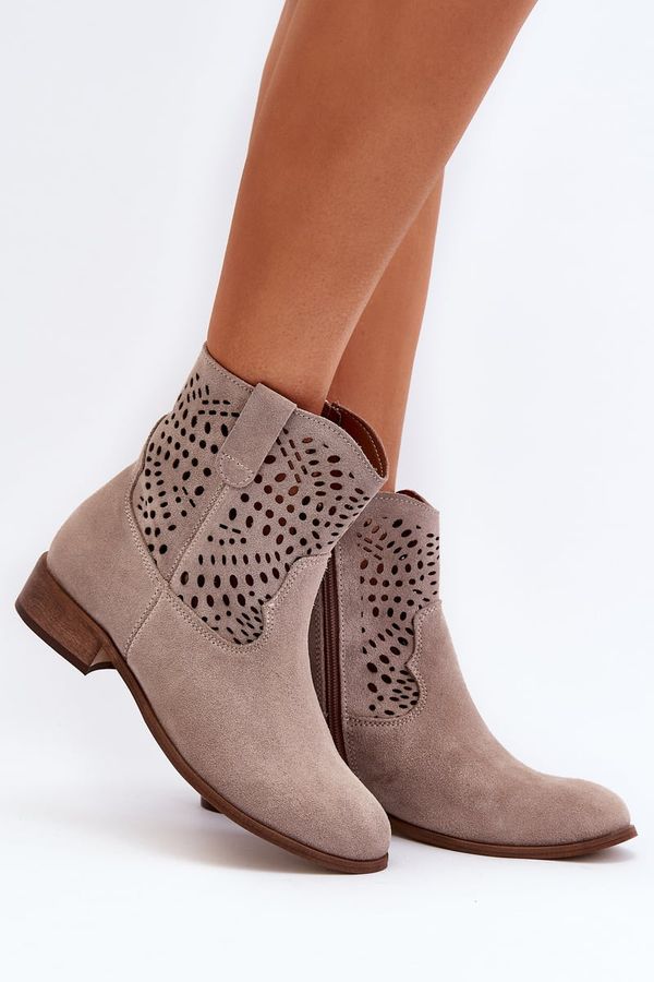 Zazoo Women's Laced Boots in Cappuccino Zazoo