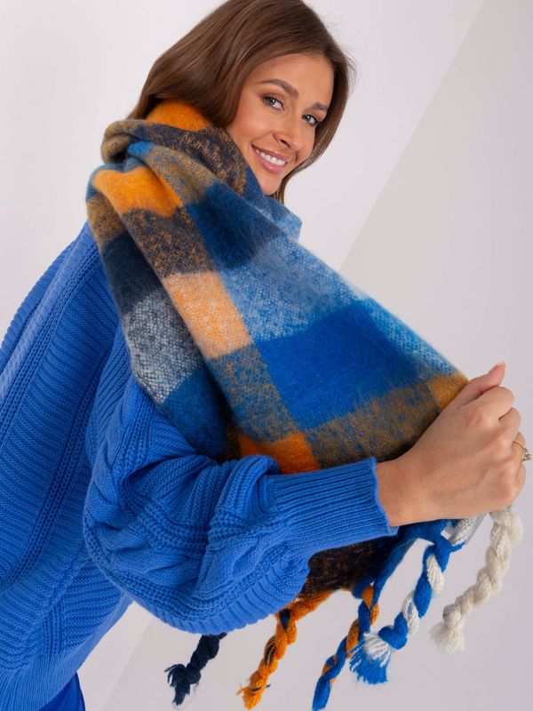 Fashionhunters Women's scarf with a colourful check pattern
