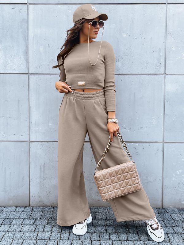 DStreet Women's set of wide trousers and crop top with long sleeves ASTRAL ALLURE dark beige Dstreet