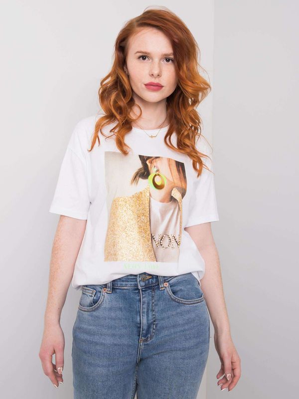 Fashionhunters Women's white T-shirt with print and application