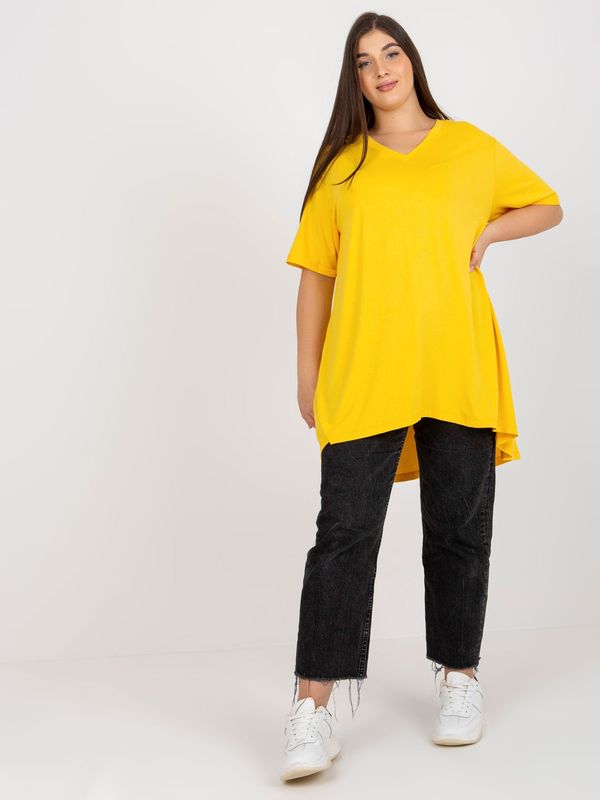 Fashionhunters Yellow monochrome blouse of larger size with neckline