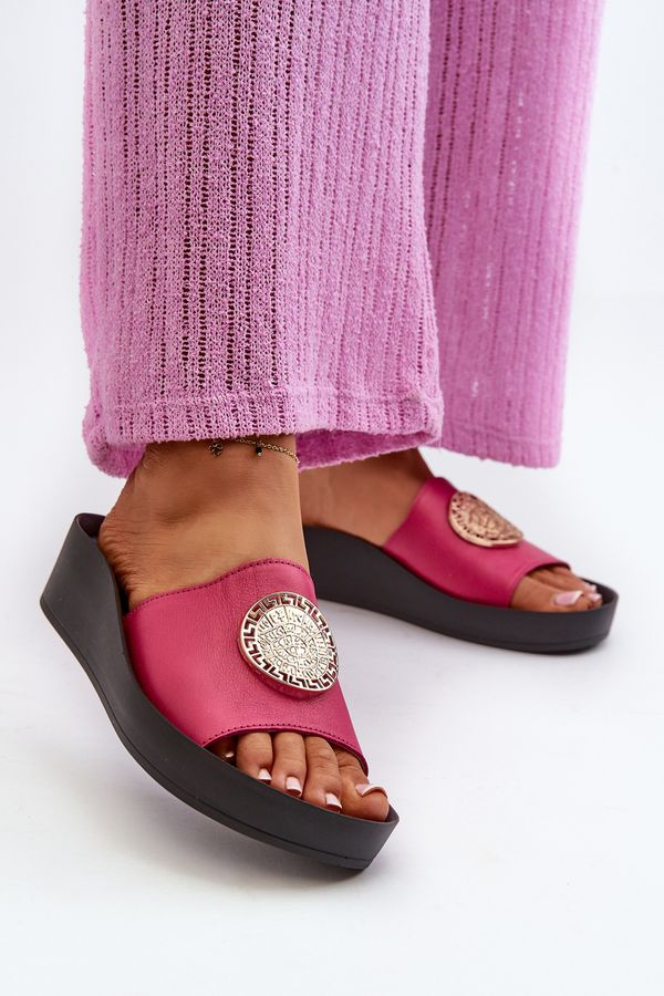 Kesi Zazoo women's leather wedge slippers with gold fuchsia details