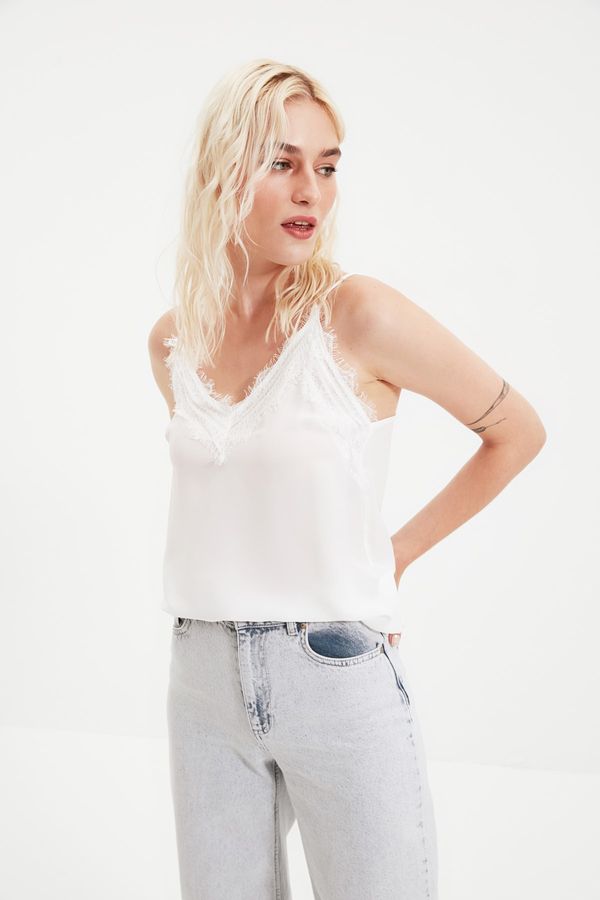 Trendyol Ženska majica na bratele Trendyol Lace detailed