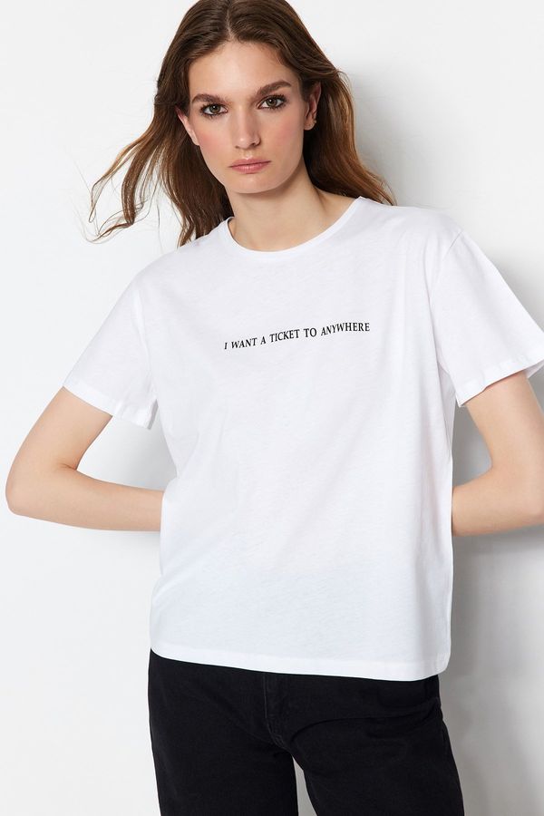 Trendyol Ženska majica Trendyol White Printed Semi-Fitted Knitted