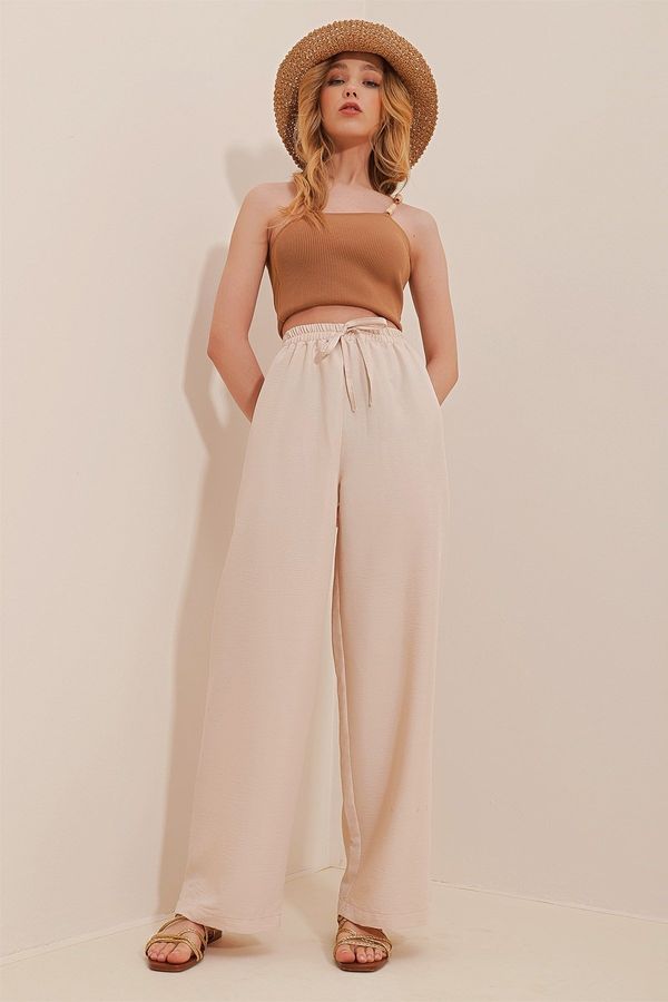 Trend Alaçatı Stili Ženske pantalone Trend Alaçatı Stili