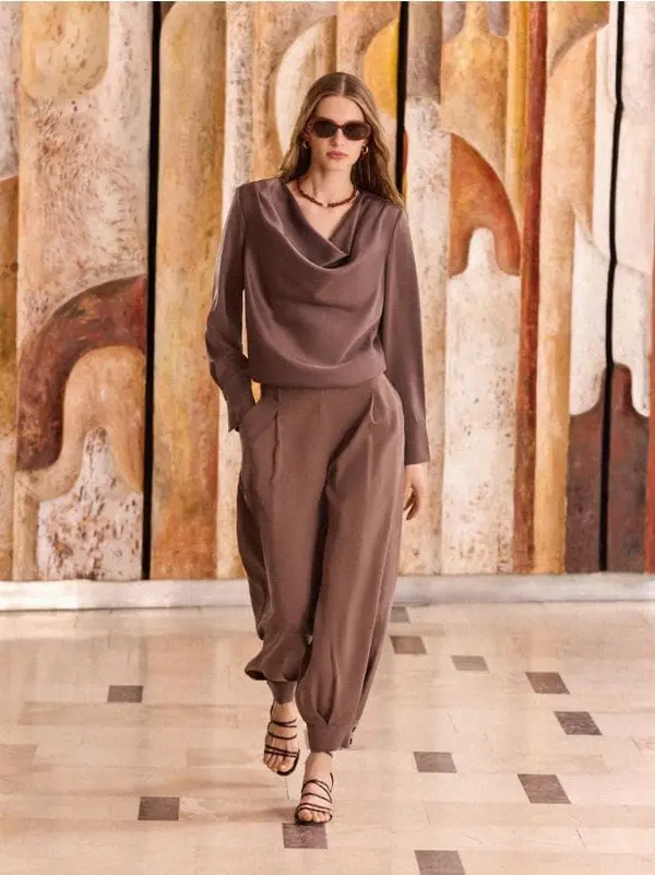 Mohito Mohito - Bluza s drapiranim izrezom