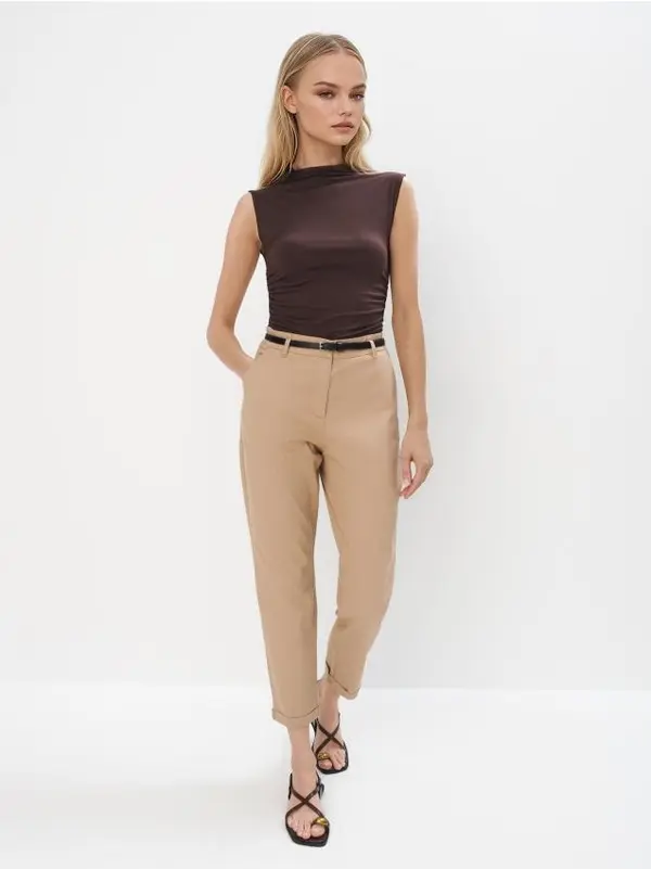 Mohito Mohito - Chino pantalone s kaišem