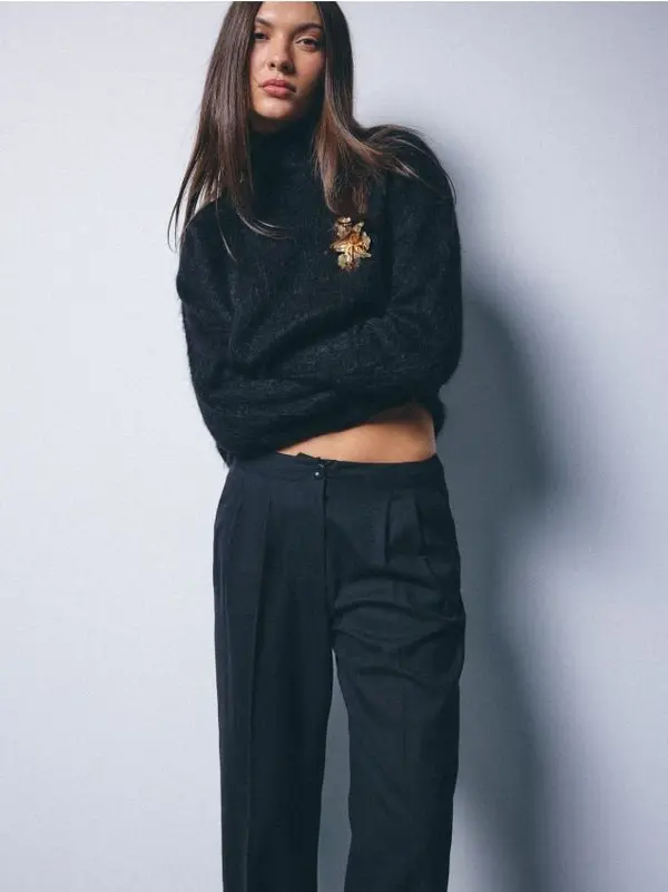 Mohito Mohito - Džemper s dekorativnim detaljima