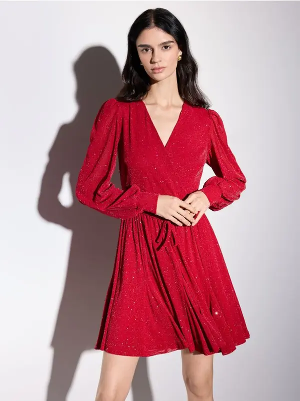 Mohito Mohito - Mini haljina sa metalik koncem