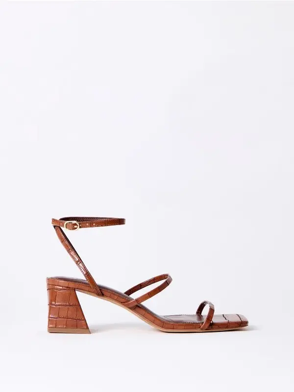 Mohito Mohito - Sandale s blok potpeticama