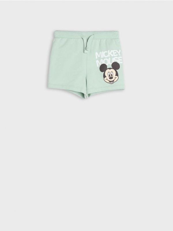 Sinsay Sinsay - Kratke pantalone Mickey Mouse - čeličnozeleno