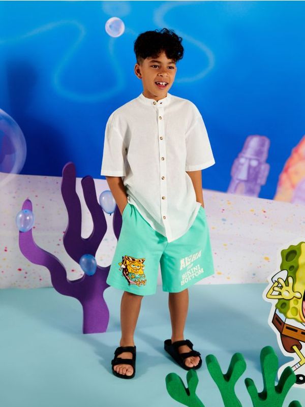 Sinsay Sinsay - Kratke pantalone SpongeBob - plavozeleno