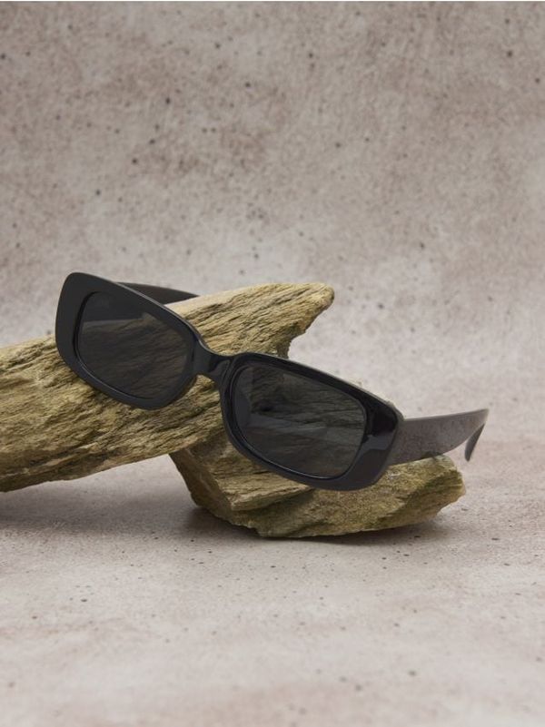 Sinsay Sinsay - Pravougaone naočare za sunce - crno